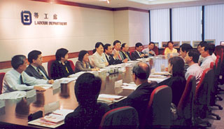 巿民聯絡小組會議。