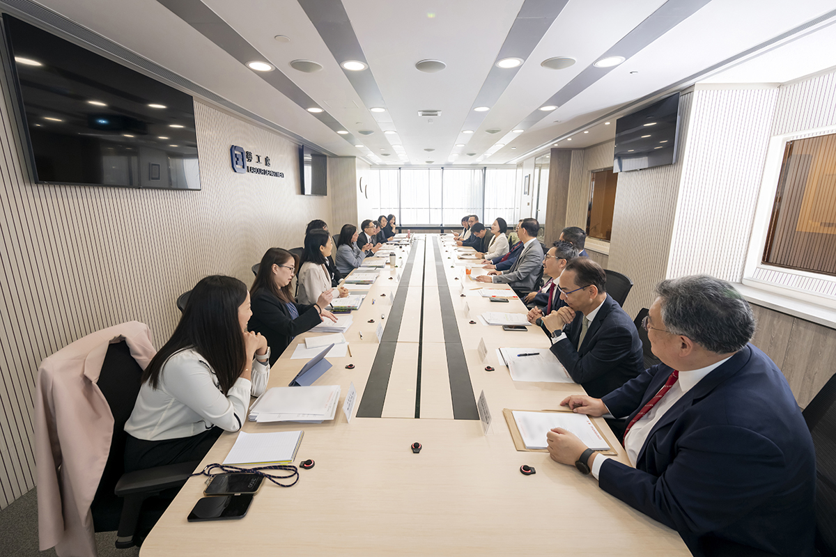 劳工顾问委员会会议