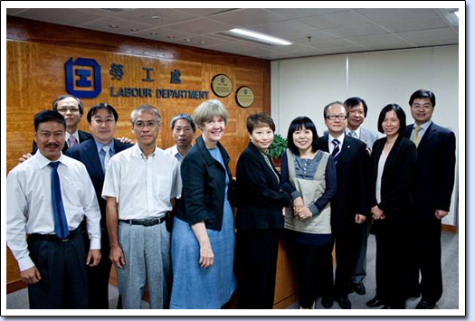 Commissioner for Labour, Mrs Cherry Tse Ling Kit Ching (6th from right), and LAB Members meet the Regional Director of ILO Regional Office for Asia and the Pacific, Dr Sachiko Yamamoto (5th from right), and the Director of ILO Country Office for China and Mongolia, Ms Ann Herbert (6th from left).