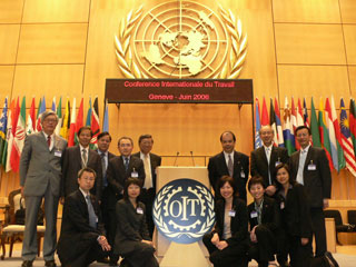 The Permanent Secretary for Economic Development and Labour (Labour), Mr Matthew Cheung Kin-chung (back row, third from right), and members of the tripartite team attending the 95th Session of the International Labour Conference in Geneva, Switzerland.