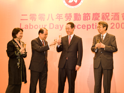 Toasting by Acting Chief Executive Henry TANG and senior government officials during Labour Day Reception.