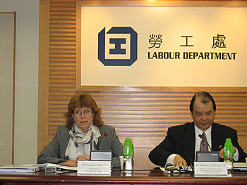 國際勞工組織北京局局長康妮（上圖左）到訪香港特區，並與勞顧會委員討論「國際勞工組織北京局的未來展望：以推廣三方機制為重點」的議題。